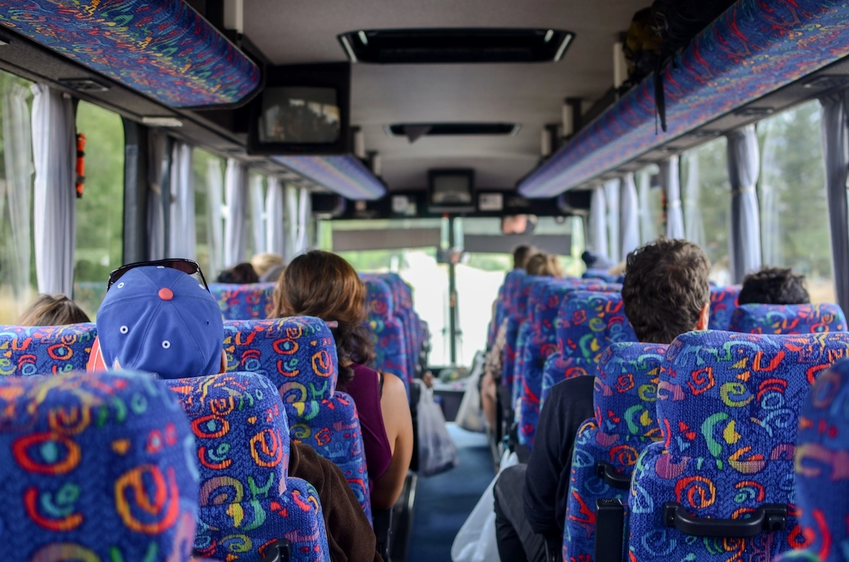 Які переваги в автобусній подорожі з України до Європи?
