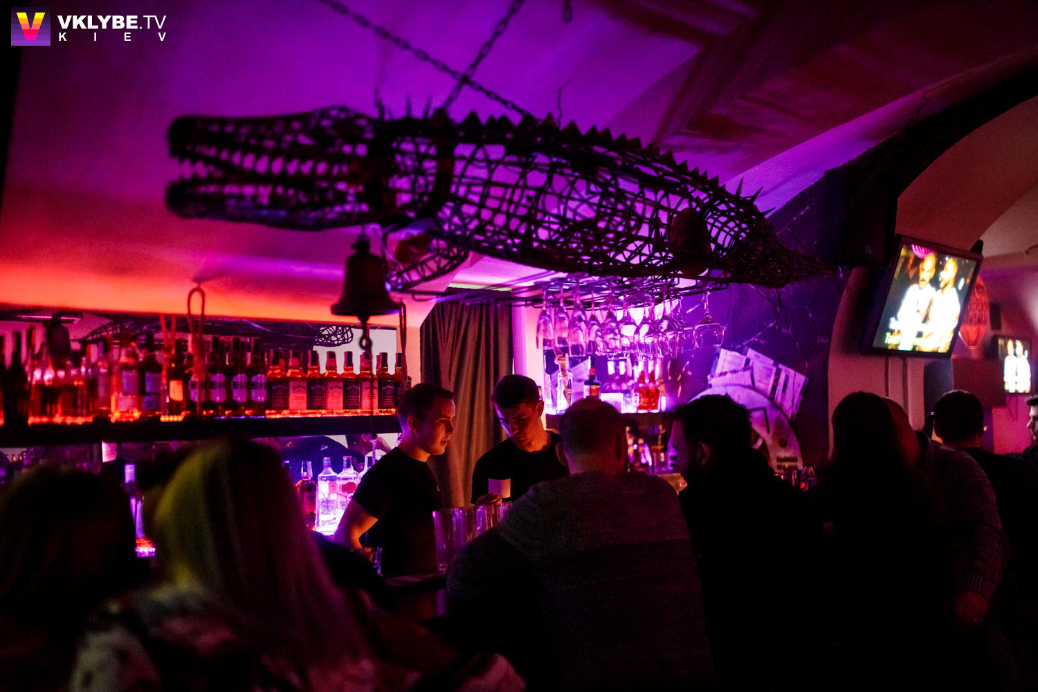 Расслабьтесь и окунитесь в атмосферу Fiji Lounge Bar в Киеве
